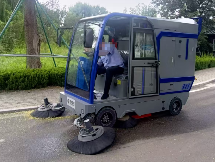 VWhy do outdoor sweepers need to be used?