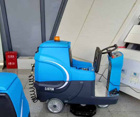 The Importance of Choosing Industrial Floor Scrubbers